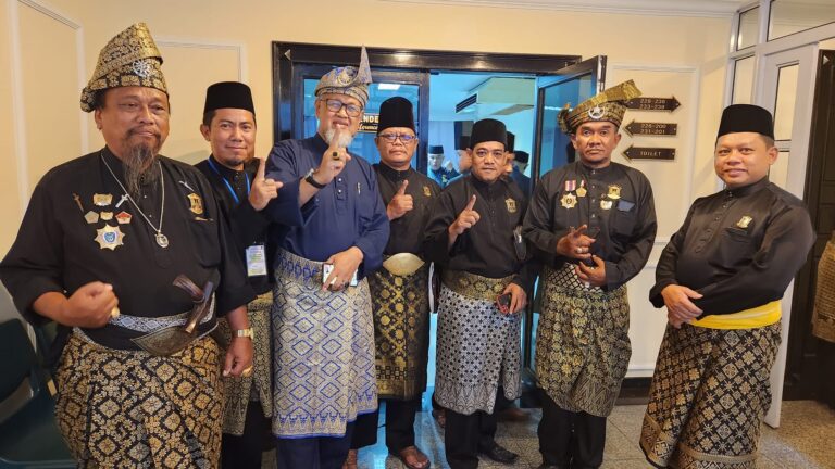 RAPAT KERJA DAERAH LEMBAGA ADAT MELAYU PROV. KEPRI DI HOTEL BBR TG PINANG