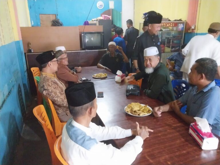 Pertemuan bersama Masyarakat Pamak Tebing Tanjungbalai Karimun. Menuju DPR RI PKB No Urut 2 Dapil Kepulauan Riau.