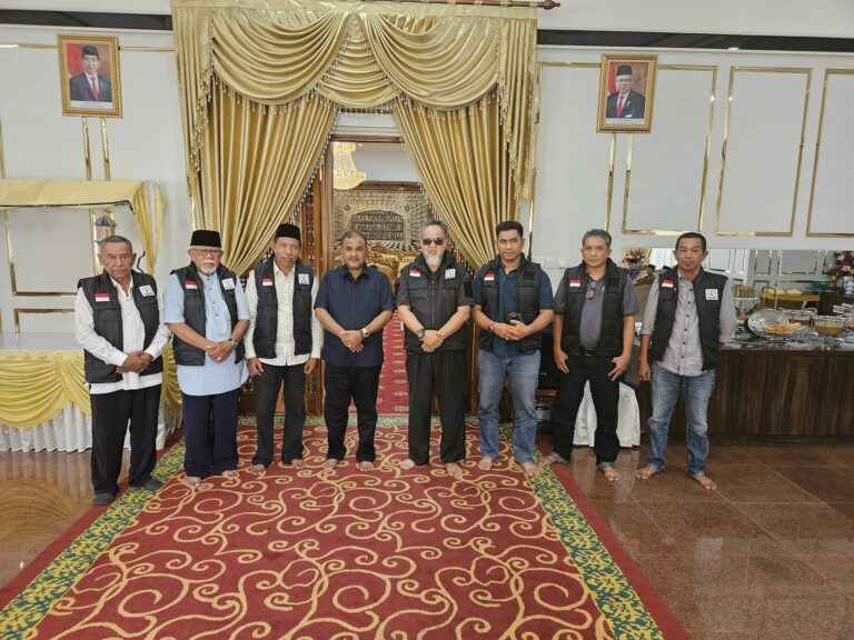 Panitia Pelaksana Peringatan 22 Tahun Hari Marwah Rakyat Kepri di pusatkan di Tanjungbalai Karimun silaturahim kpd, Bpk Aunur Rafiq Bupati Karimun